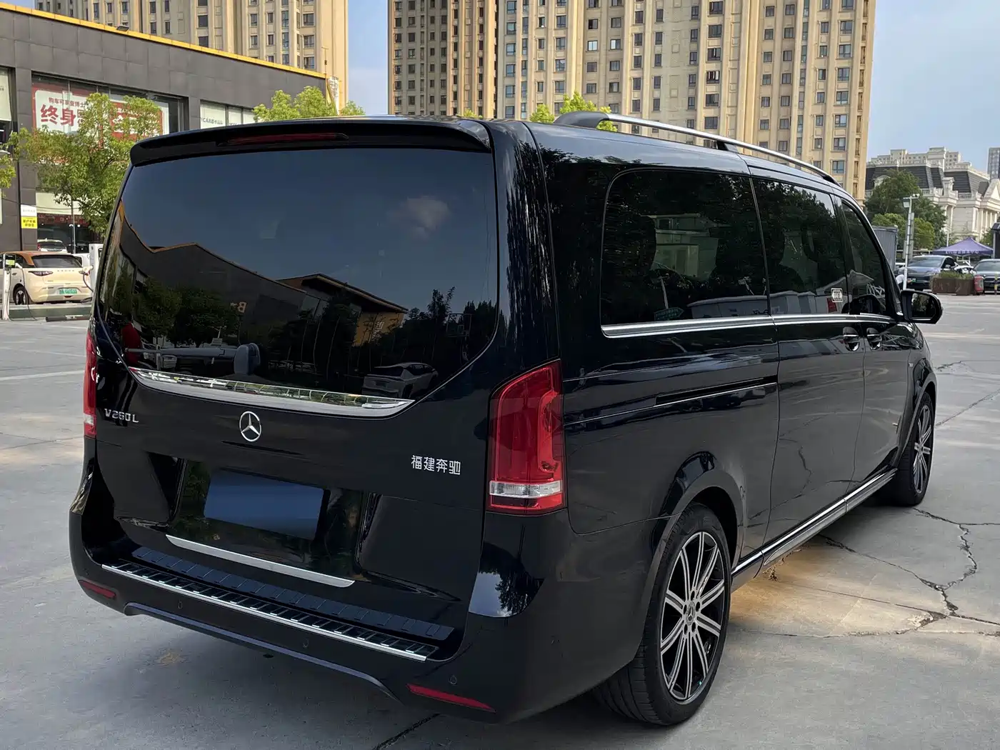 Mercedes-Benz V-Класс 2023