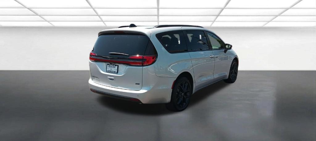 Chrysler Pacifica 2026