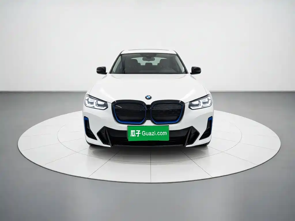 BMW iX3 2021