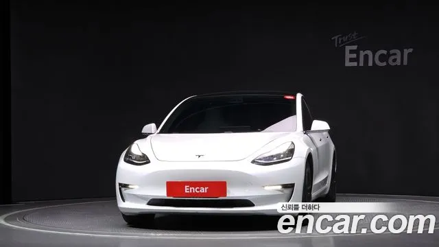 Tesla Model 3 2020