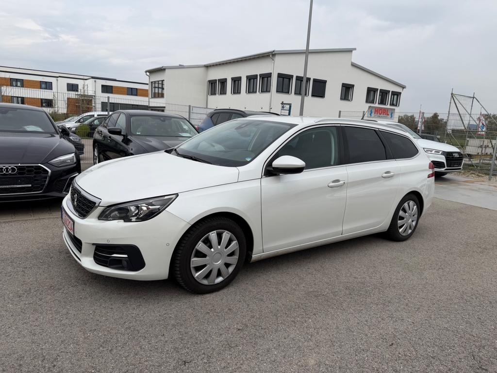 Peugeot 308 2021