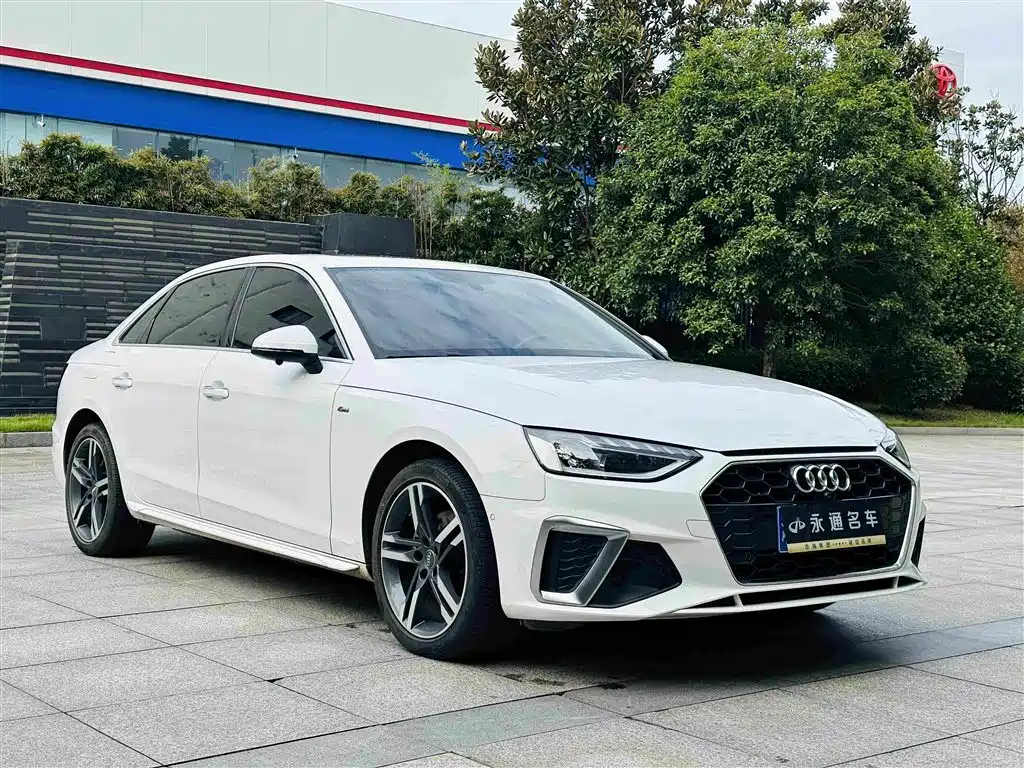 Audi A4 2021