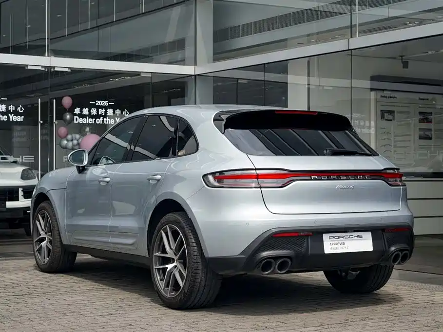 Porsche Macan 2024