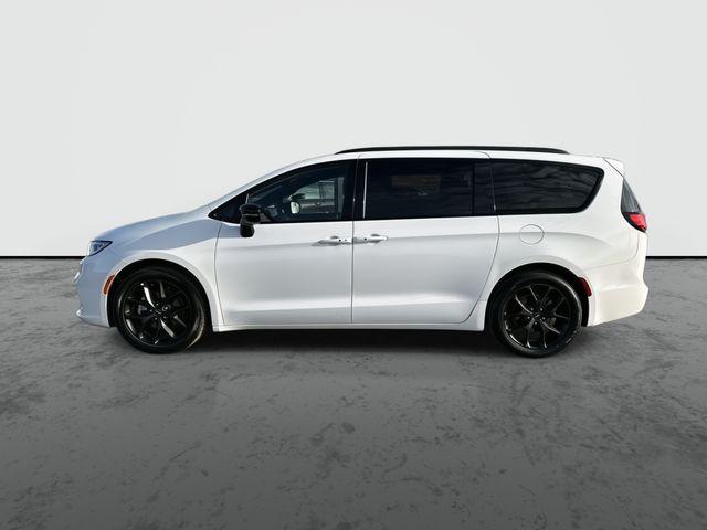 Chrysler Pacifica 2025