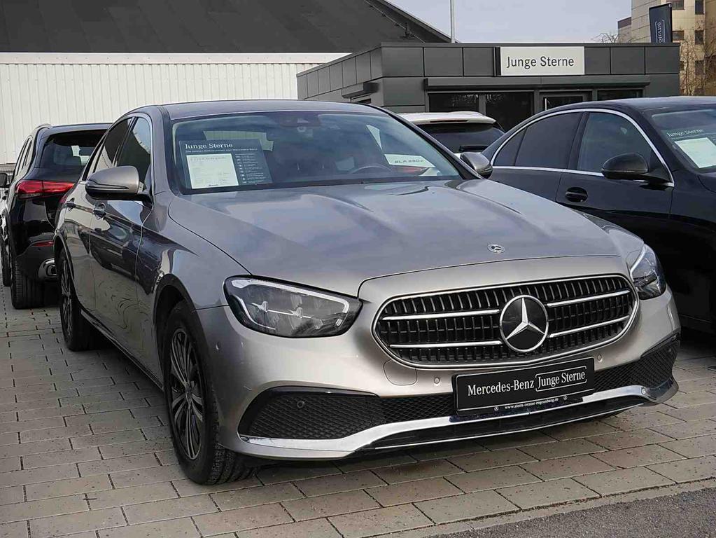 Mercedes-Benz E 220 2022