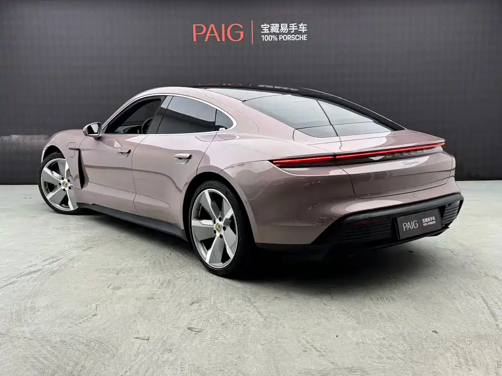 Porsche Taycan 2021