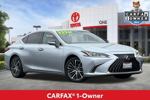 Lexus ES 2023