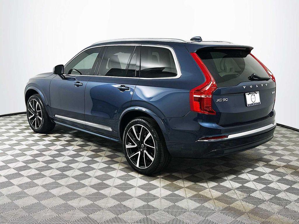 Volvo XC90 2025