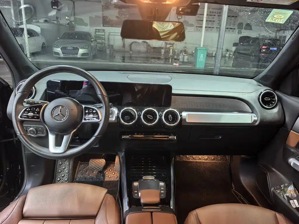 Mercedes-Benz GLB 2022