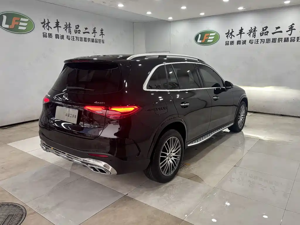 Mercedes-Benz GLC 2023