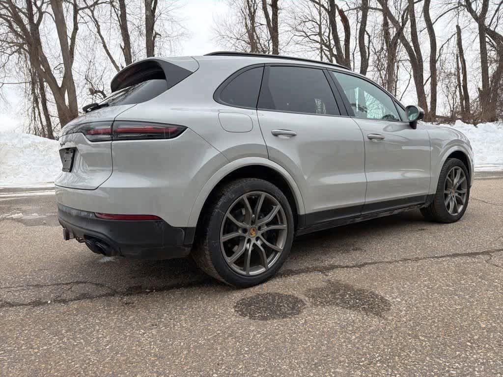 Porsche Cayenne 2022