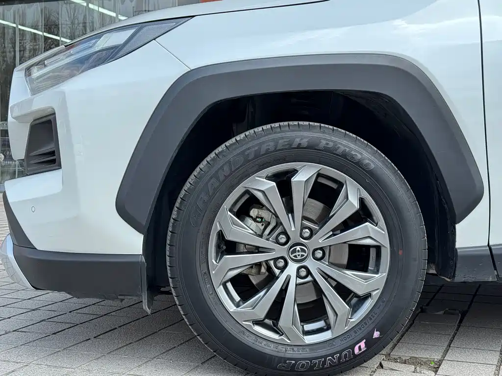 Toyota RAV4 2023