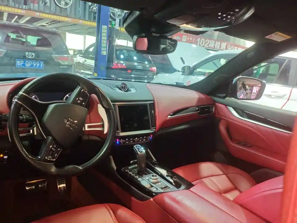 Maserati Levante 2022
