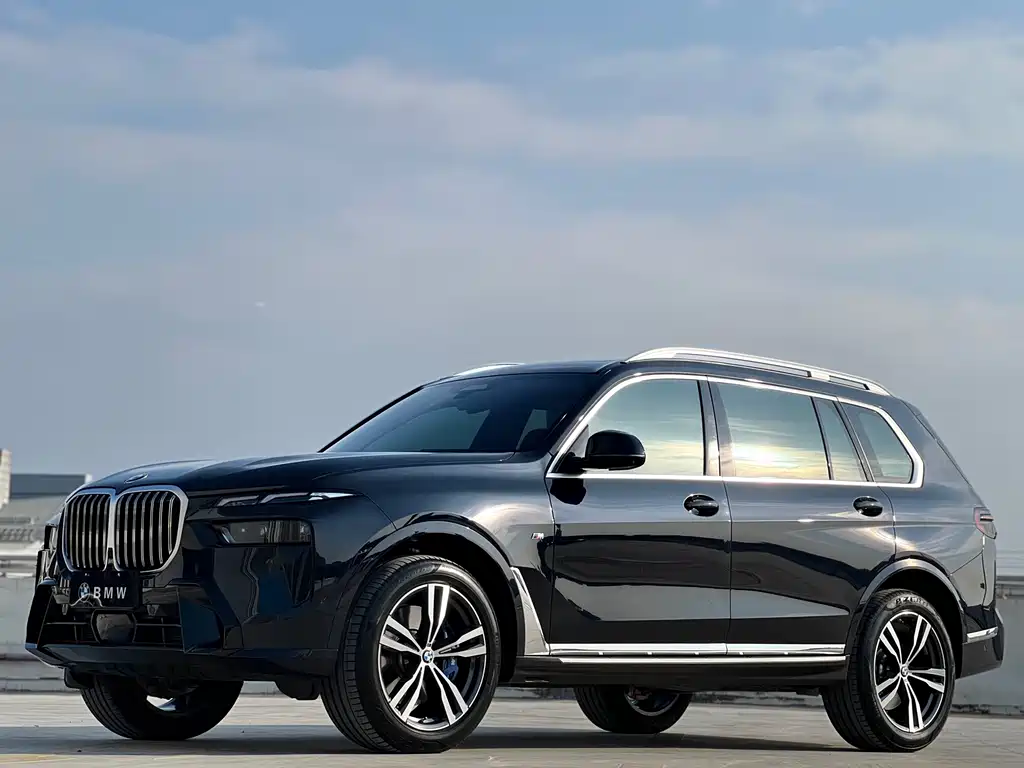 BMW X7 2025
