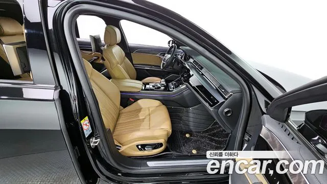 Audi A8 2021