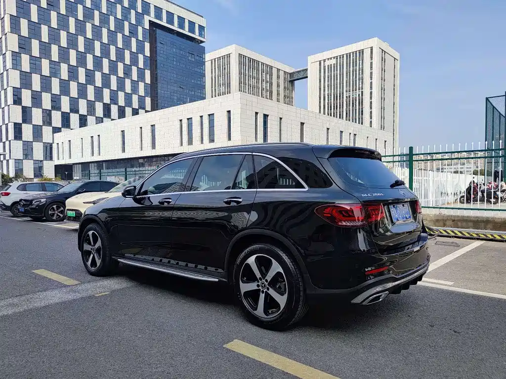 Mercedes-Benz GLC 2022