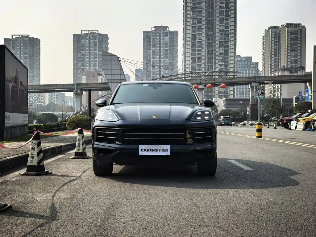 Porsche Cayenne 2023