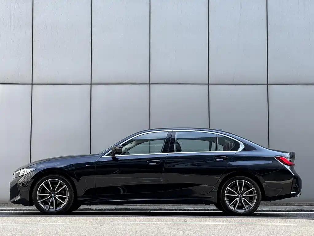 BMW 3 серии 2024