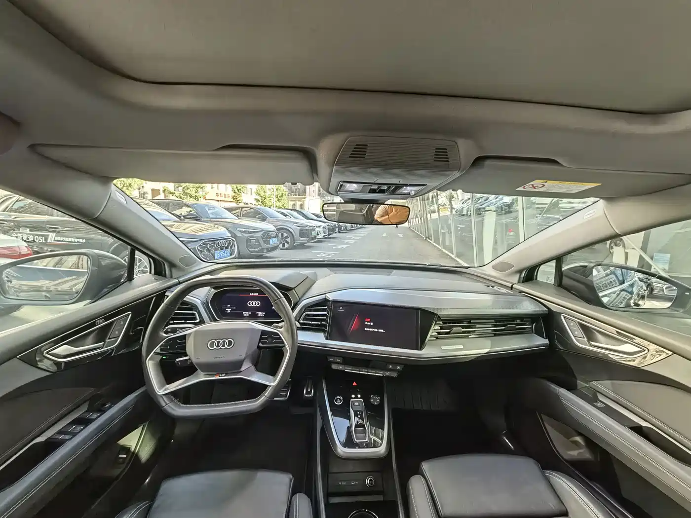 Audi Q4 e-tron 2023