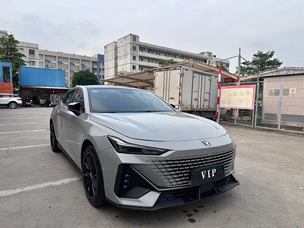 Changan UNI-V 2022