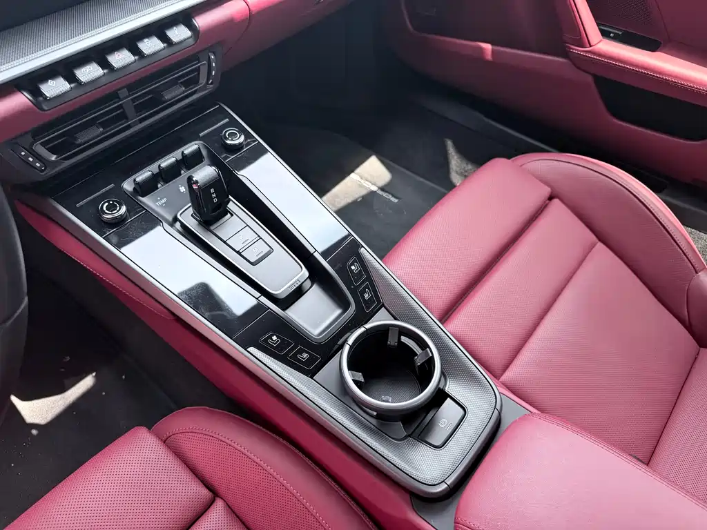 Porsche 911 2024