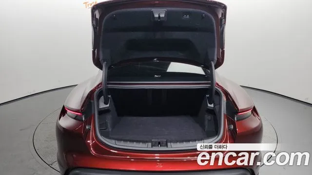 Porsche Taycan 2022