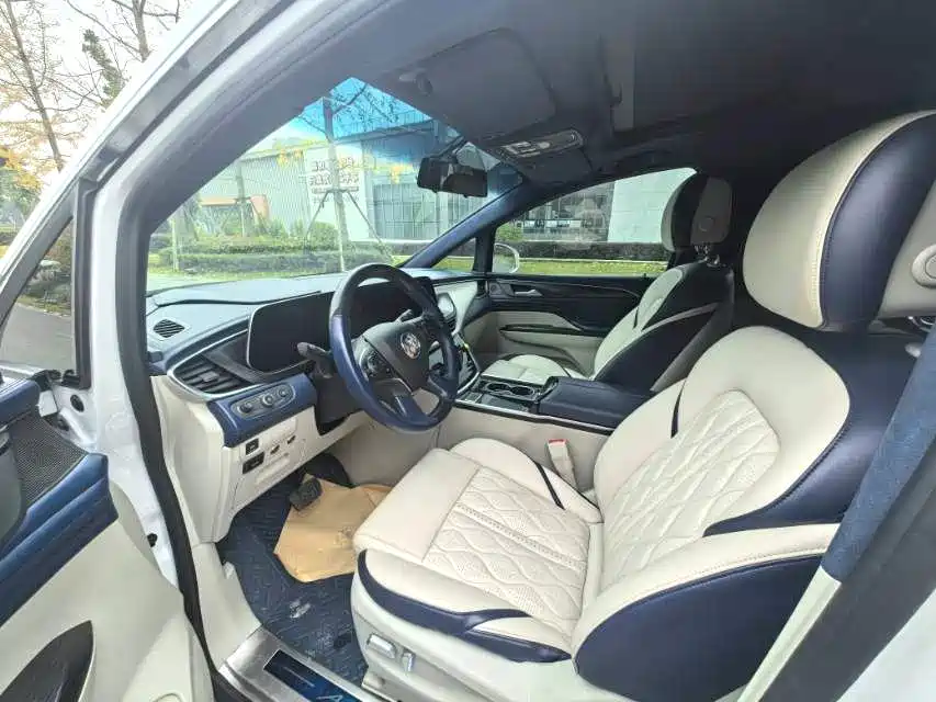 Buick GL8 2021