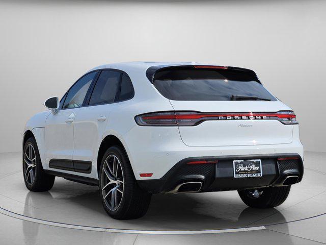 Porsche Macan 2025