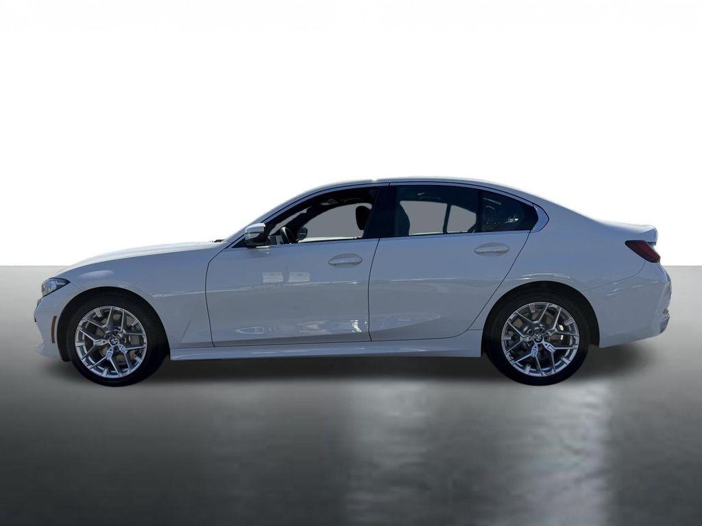 BMW 330 2025