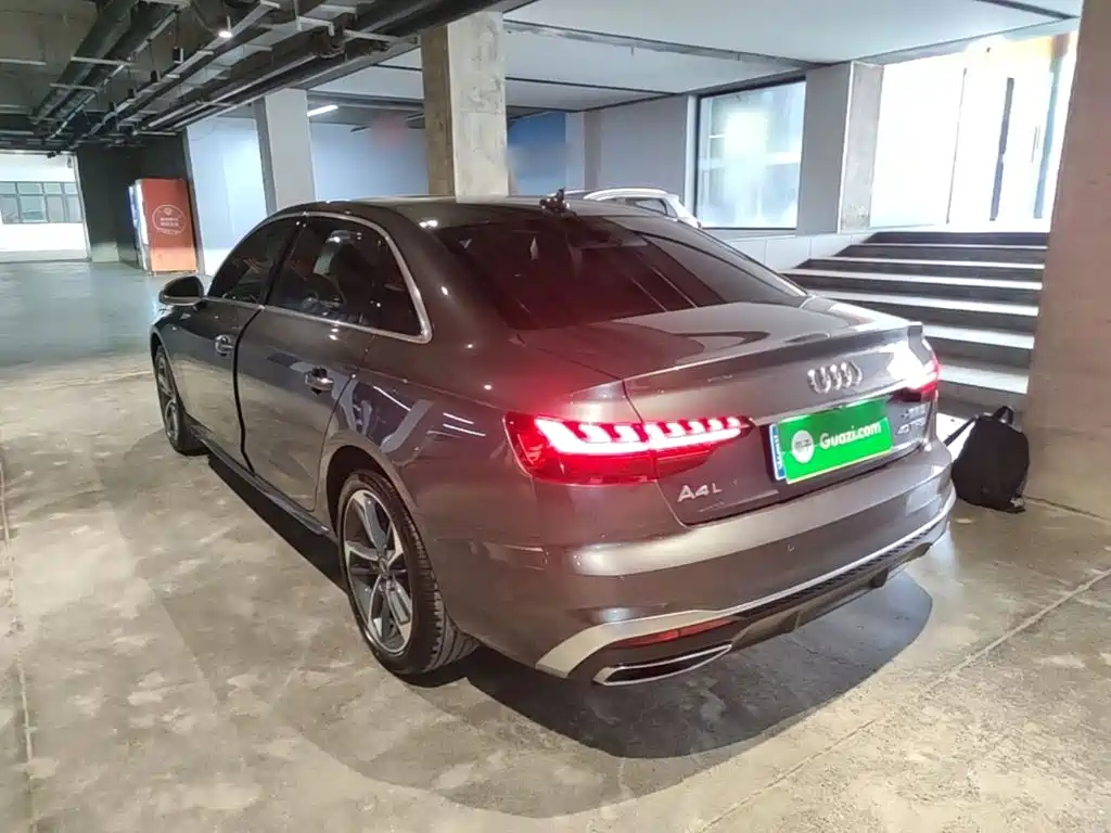 Audi A4 2023