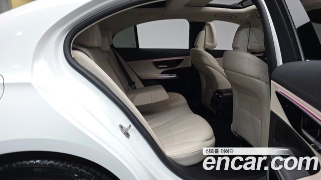 Mercedes-Benz E-Класс 2024