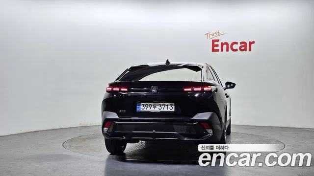 Peugeot 408 2023