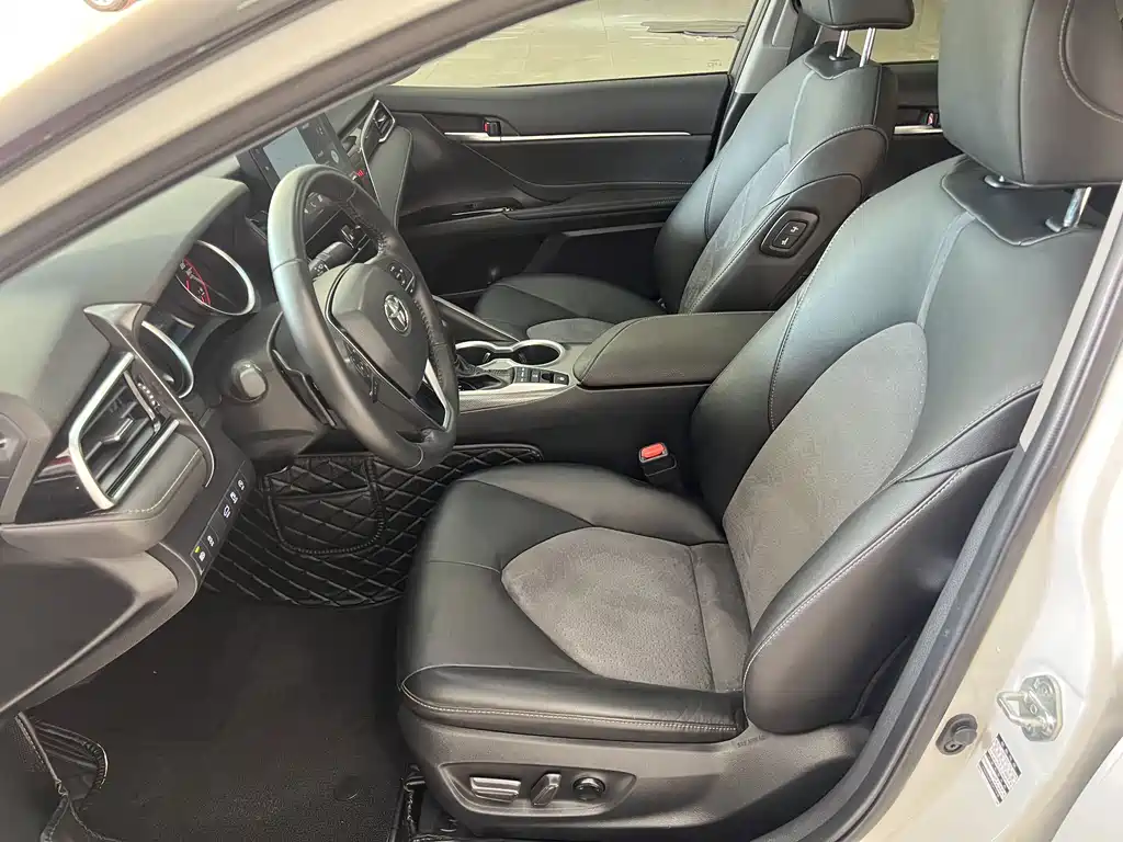 Toyota Camry 2024