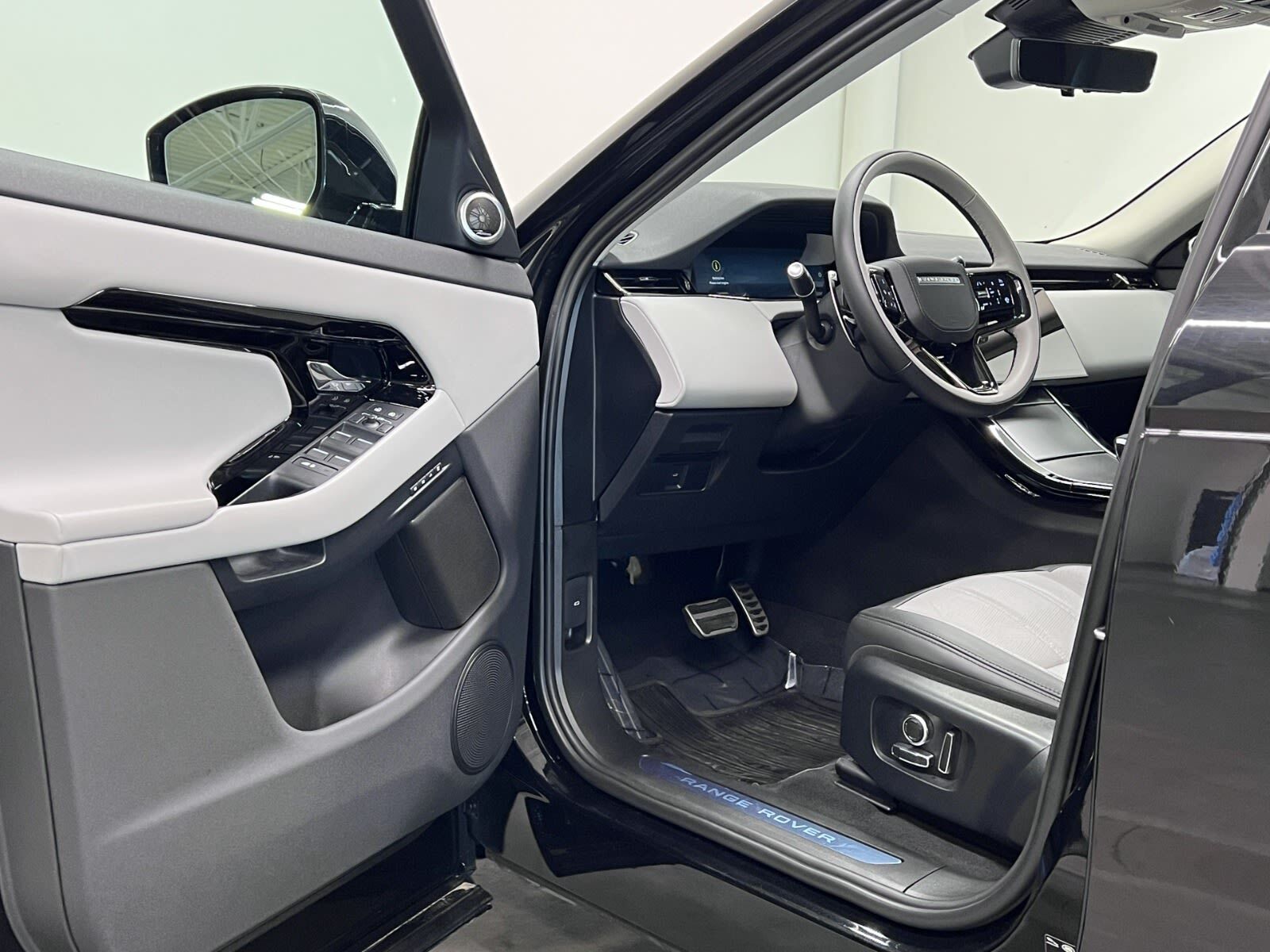 Land Rover Range Rover Evoque 2024