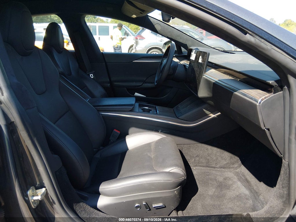 Tesla Model S 2021