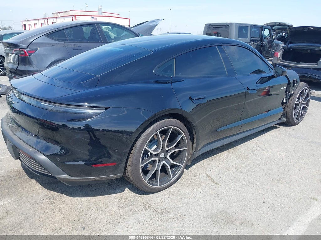 Porsche Taycan 2026