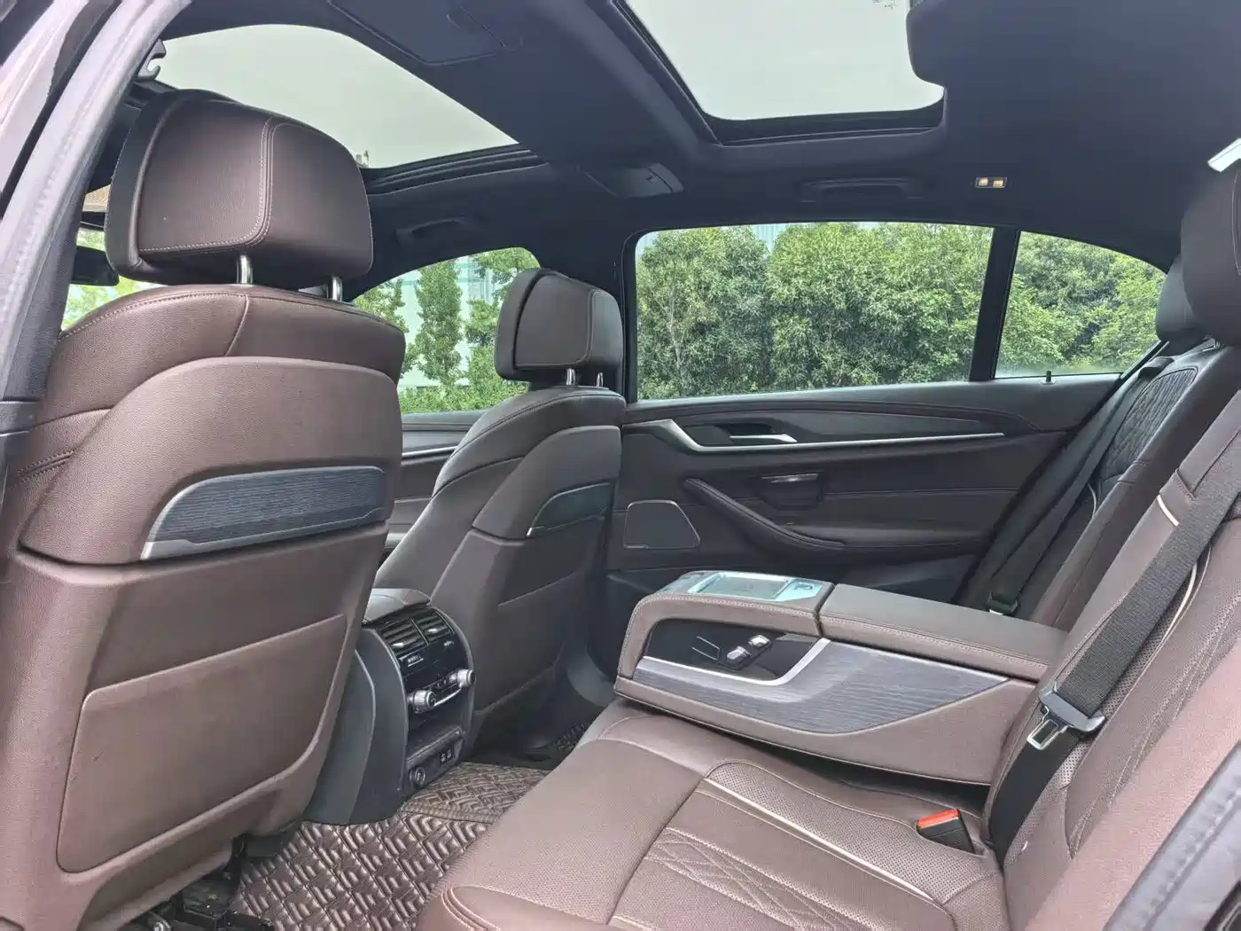 BMW 5 серии 2022