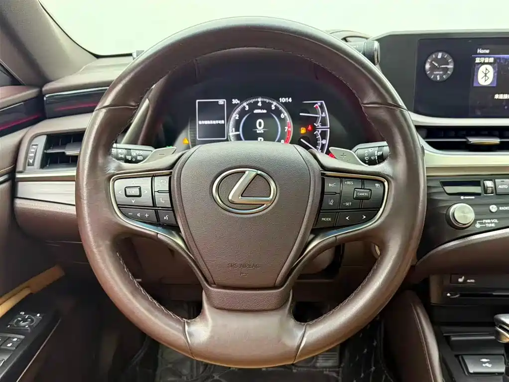 Lexus ES 2021