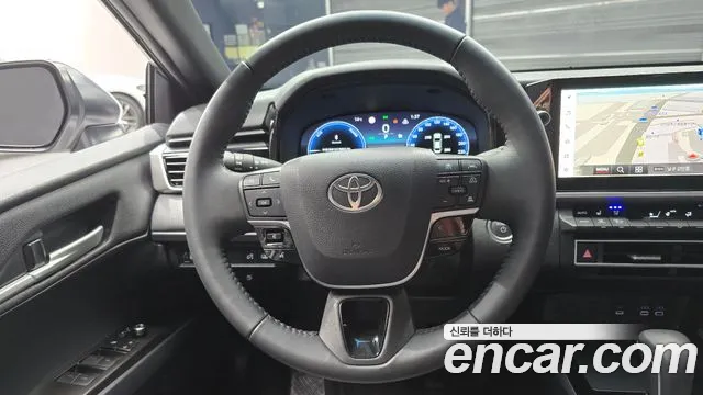 Toyota Camry 2025