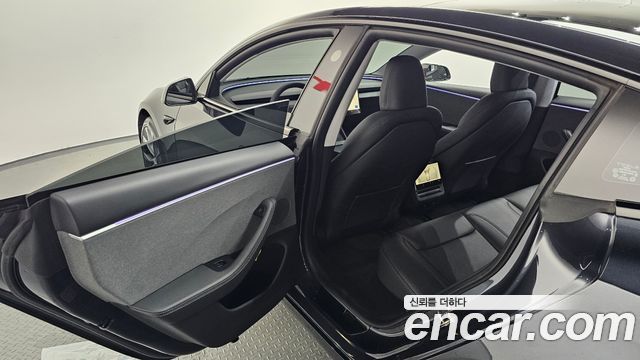 Tesla Model 3 2024