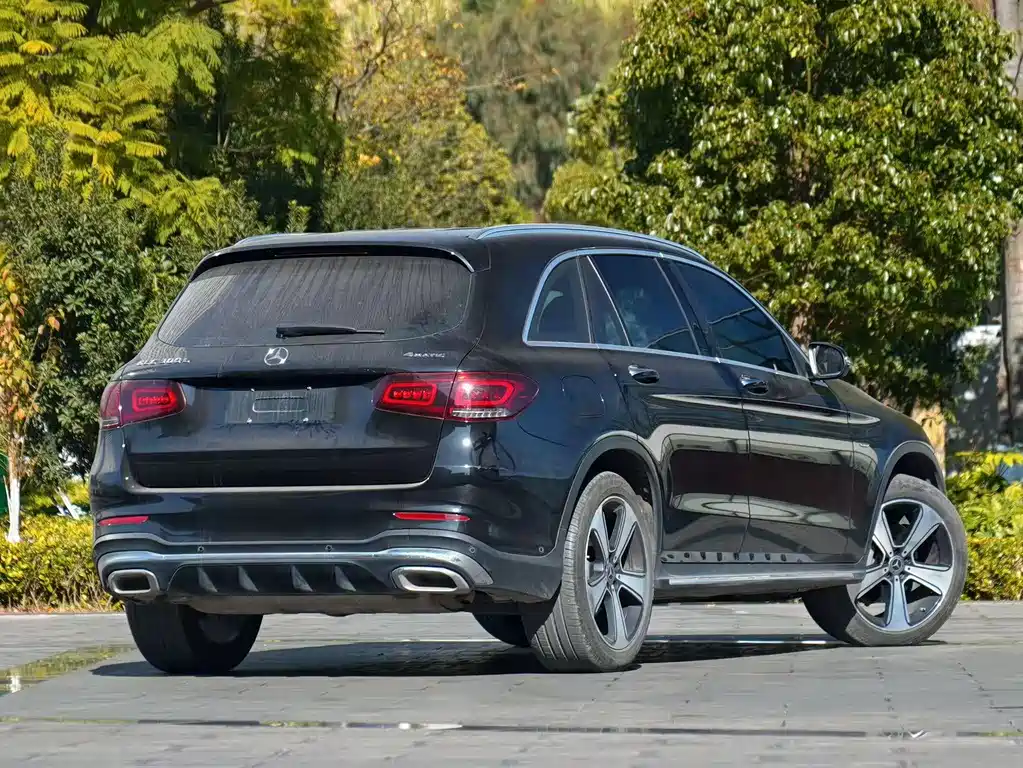 Mercedes-Benz GLC 2023