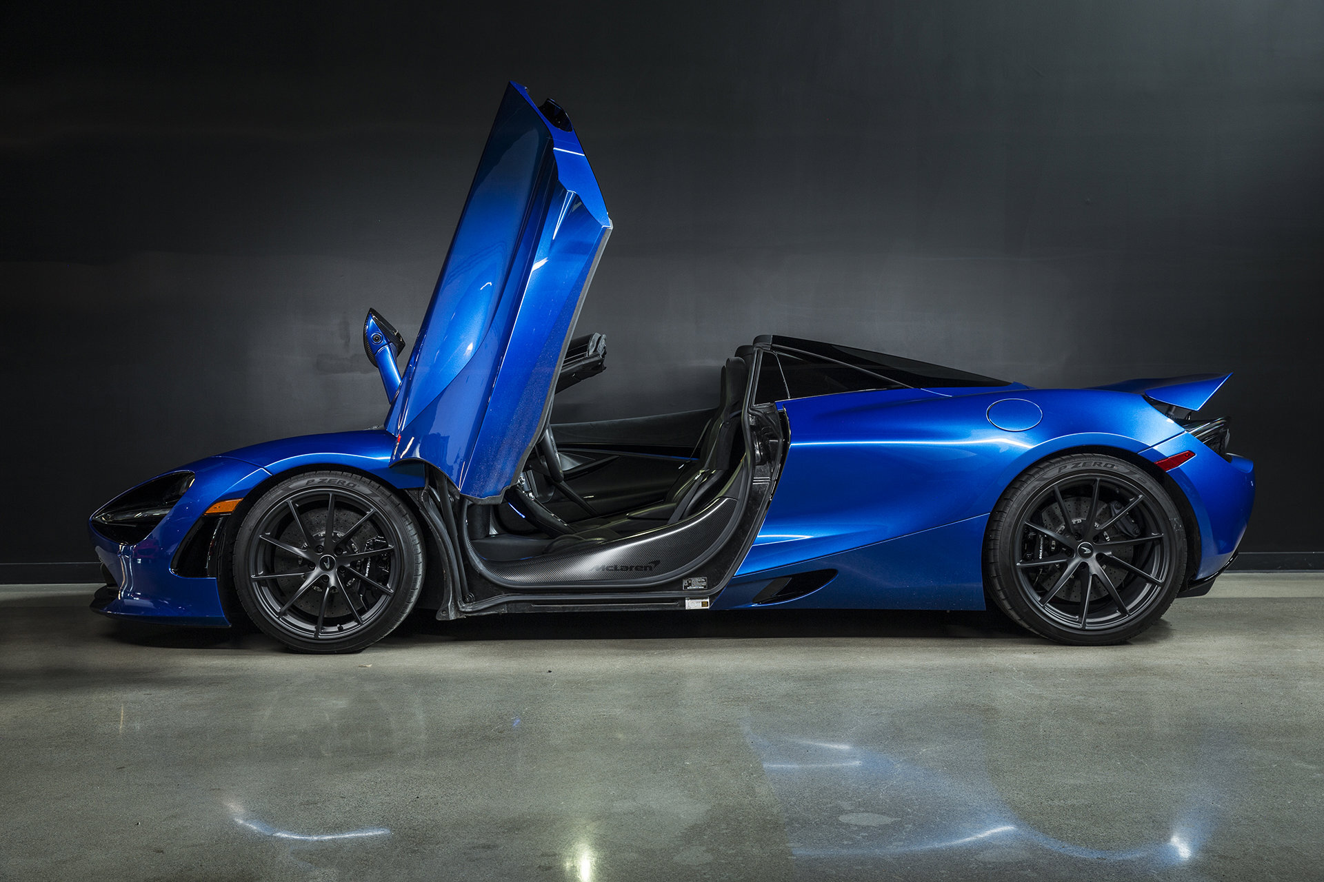 McLaren 720S 2022