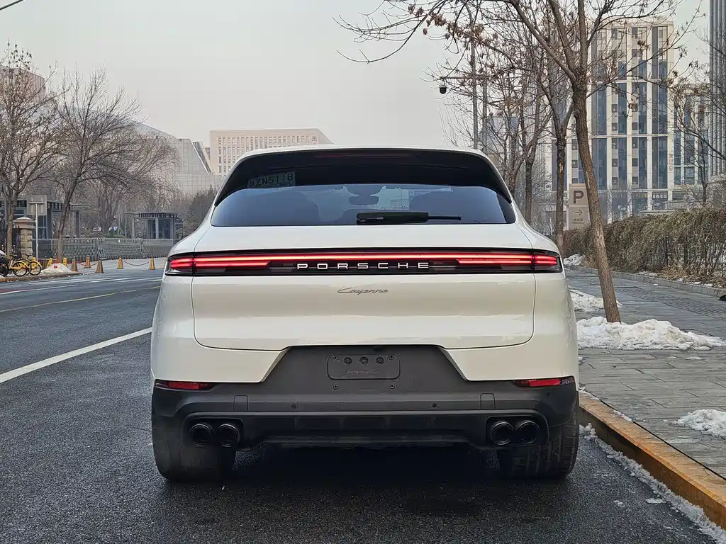 Porsche Cayenne 2024