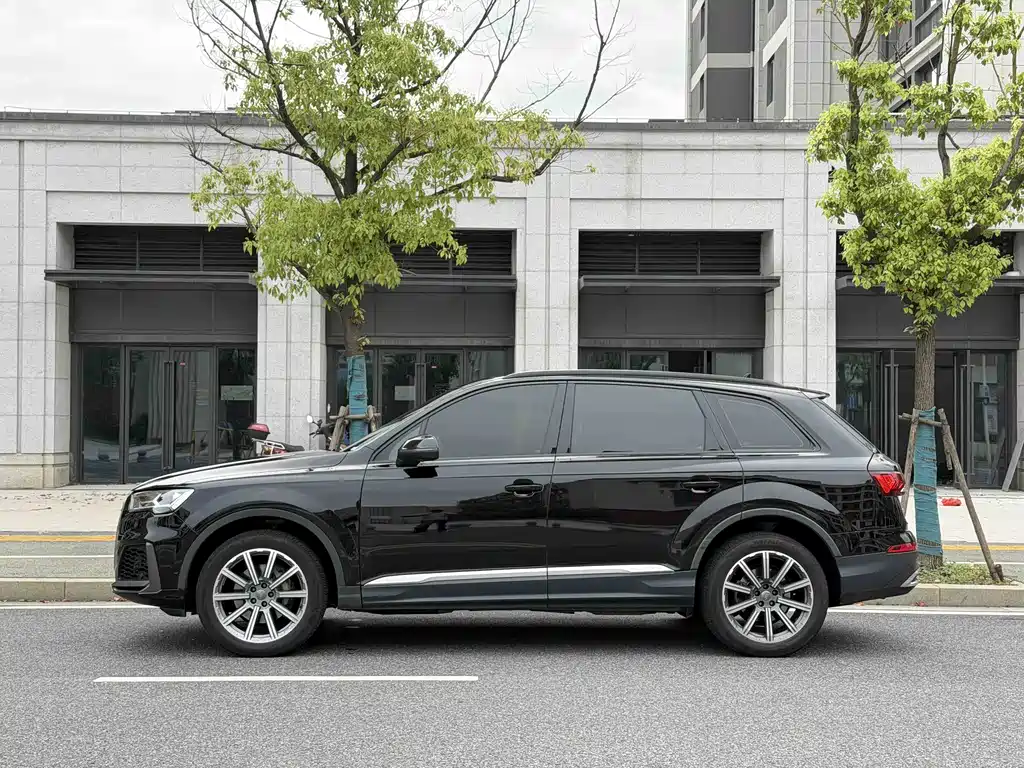 Audi Q7 2022