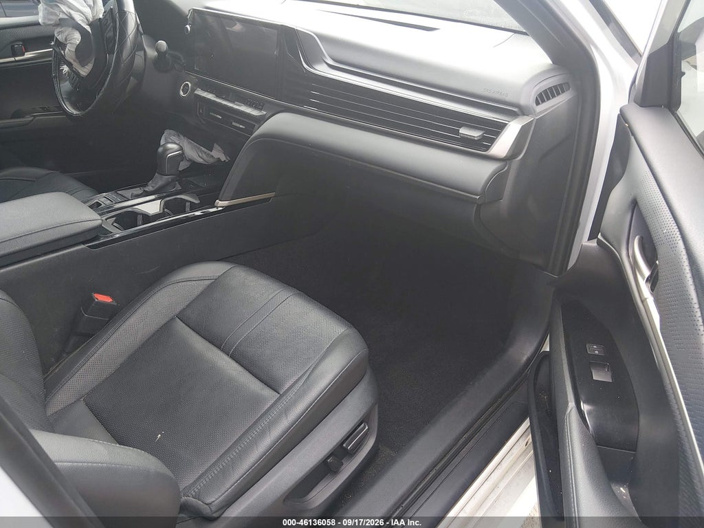 Toyota Camry 2025