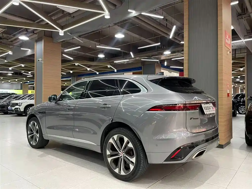 Jaguar F-Pace 2021