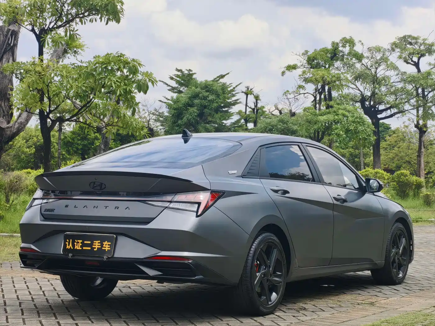 Hyundai Elantra 2022