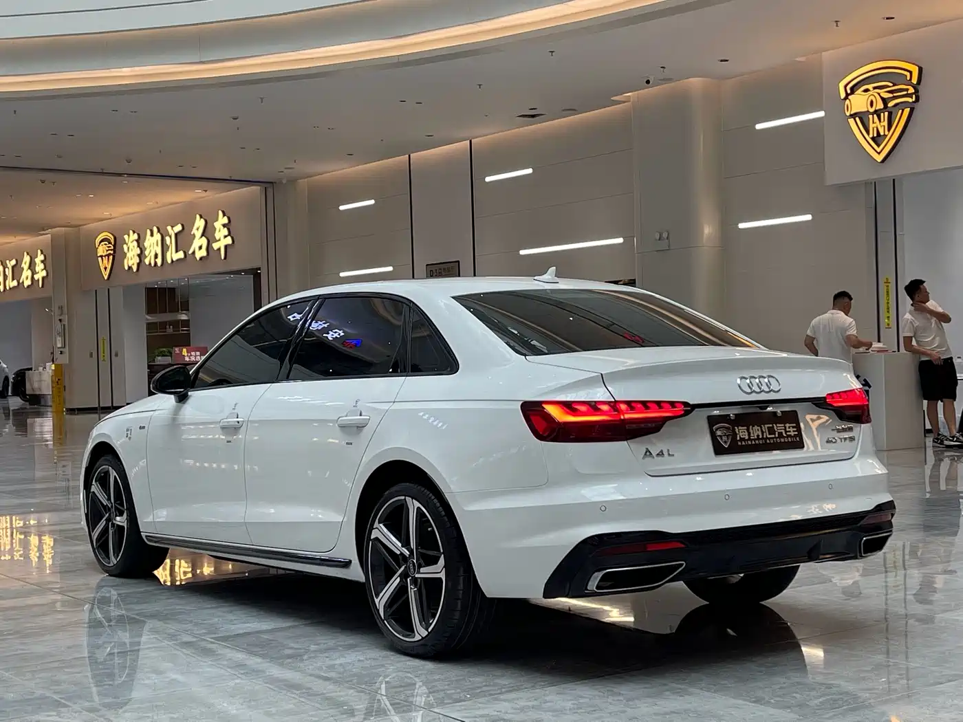 Audi A4 2024