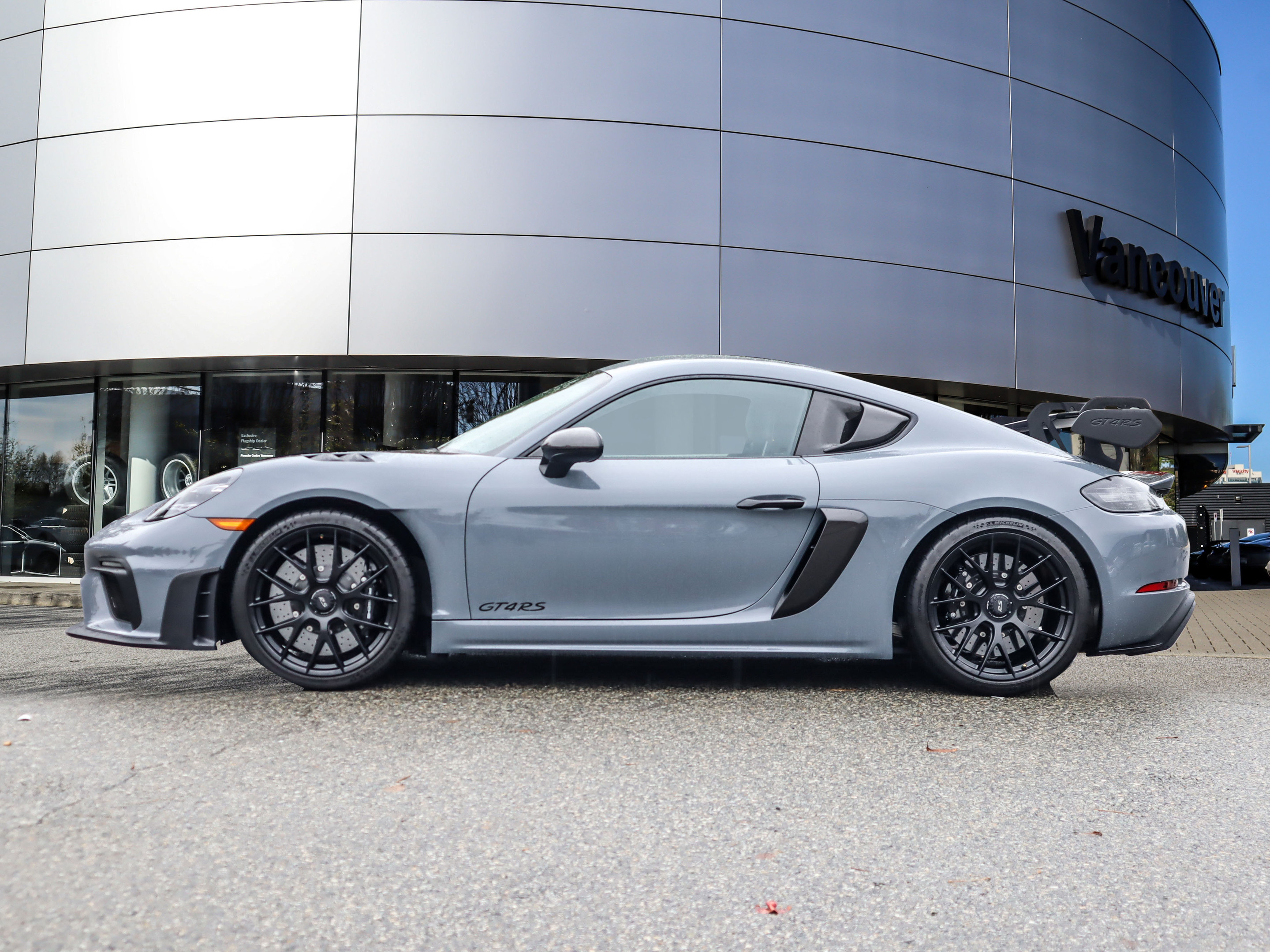 Porsche Cayman 2024