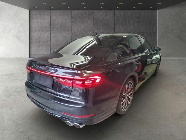 Audi S8 2024